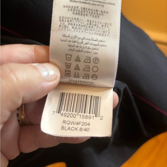 Alain Manoukian Black Tailored Blazer with Classic satin Lapels, size 8/40. - Picture 7 of 14